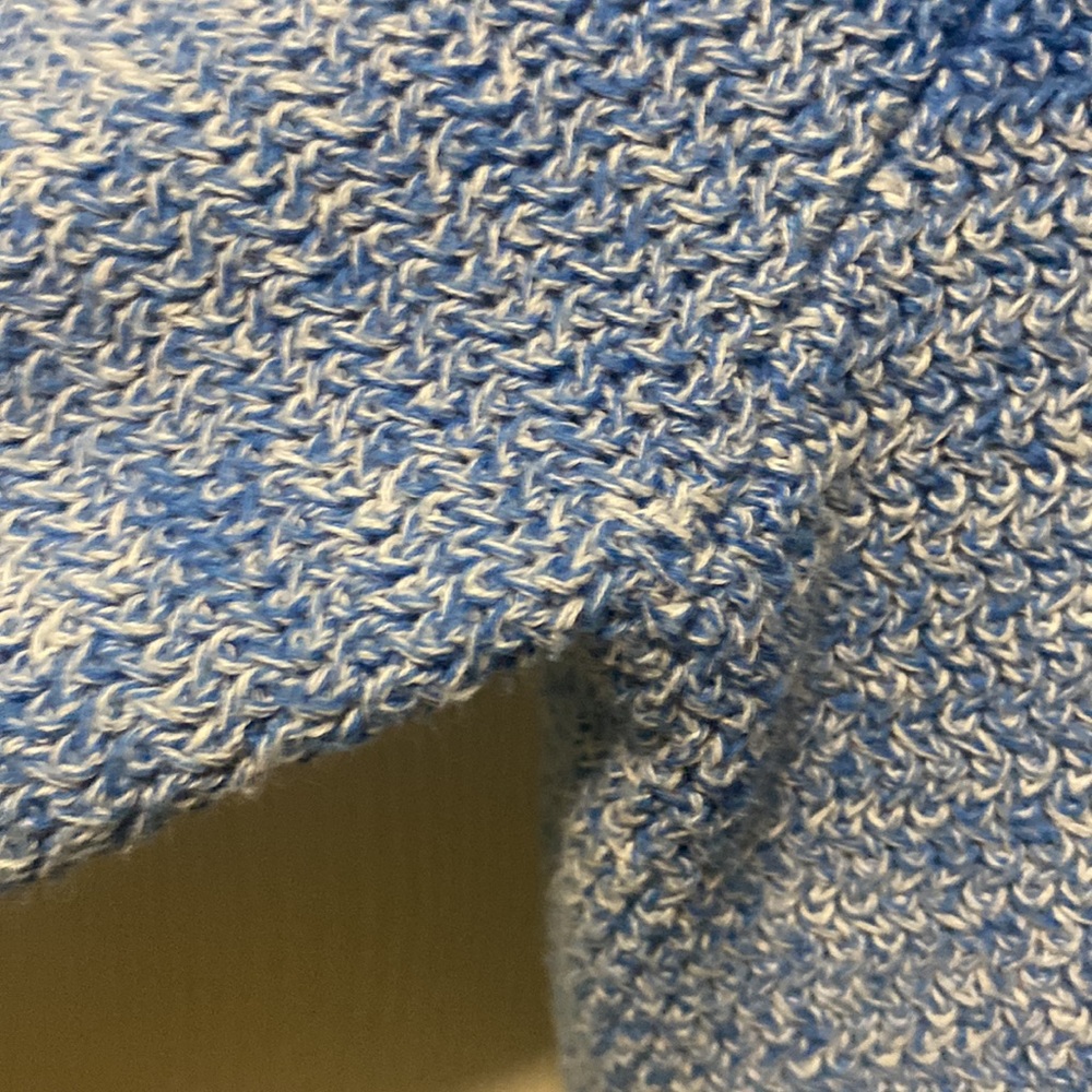 Small imperfection - Picture 3 of 9